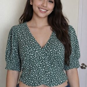 American Eagle Outfitters Green Floral Blouse